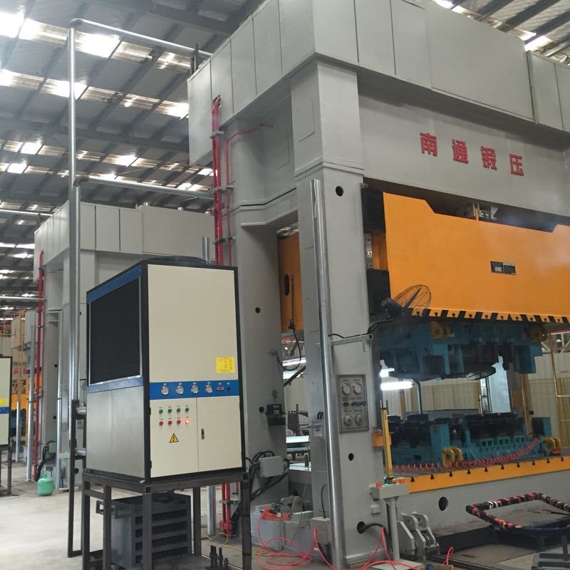 油冷機(jī)的制冷控制技術(shù)，你選對(duì)了機(jī)型嗎？