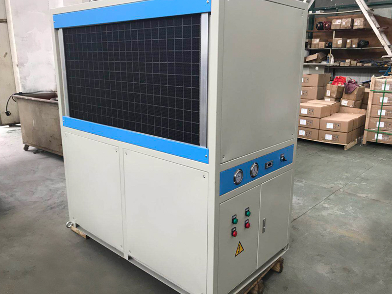 油冷機冬季清洗應該清洗哪些部件？
